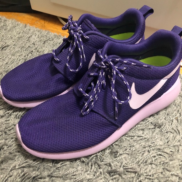 NIke Roshe Run - Court Purple - Picture 3 of 5